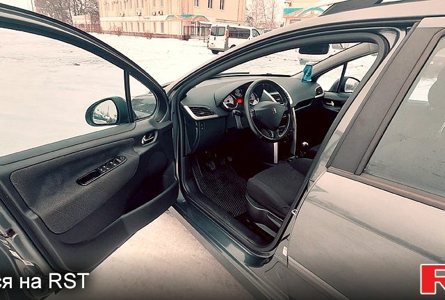 Сірий Пежо 207, об'ємом двигуна 1.4 л та пробігом 145 тис. км за 5300 $, фото 9 на Automoto.ua