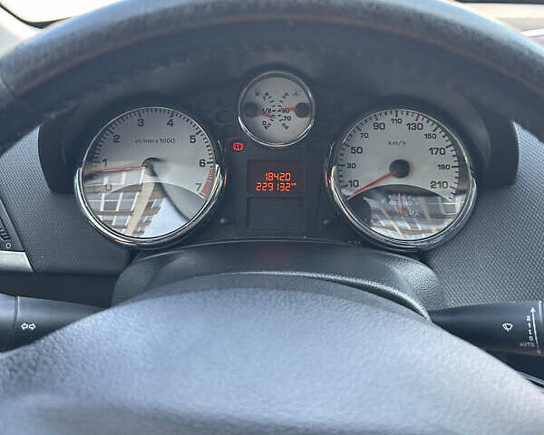 Сірий Пежо 207, об'ємом двигуна 1.6 л та пробігом 230 тис. км за 4700 $, фото 9 на Automoto.ua