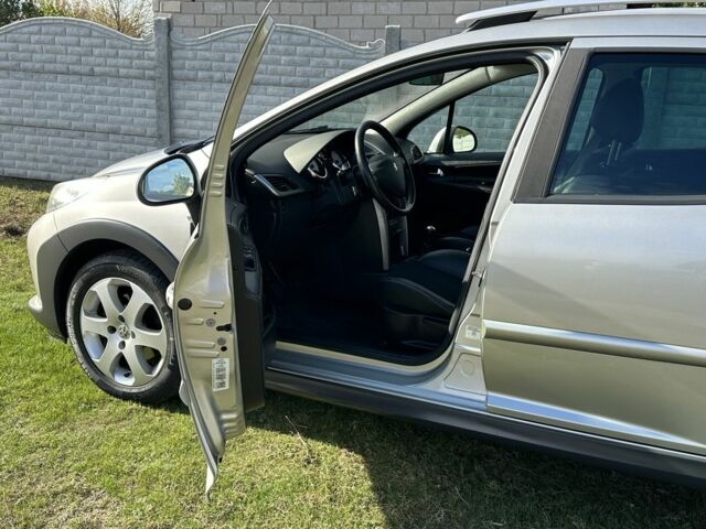 Серый Пежо 207, объемом двигателя 1.6 л и пробегом 168 тыс. км за 5600 $, фото 9 на Automoto.ua