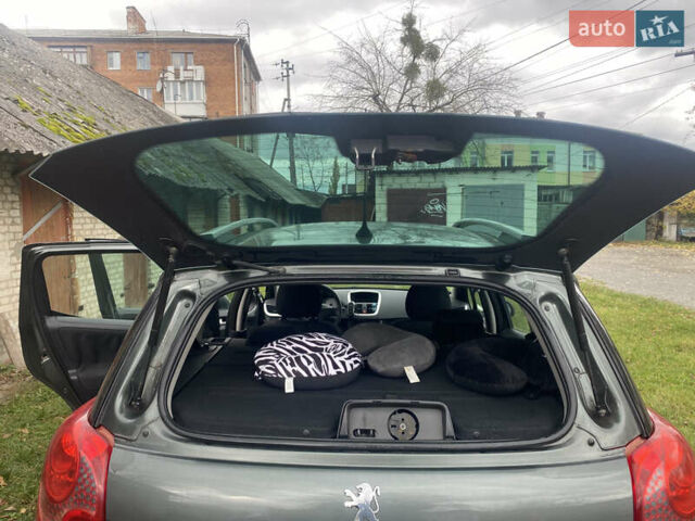 Пежо 207 2008 у Житомирі на Automoto.ua Сірий Пежо 207, об'ємом двигуна 1.4 л та пробігом 240 тис. км за 4700 $, фото 6 на Automoto.ua