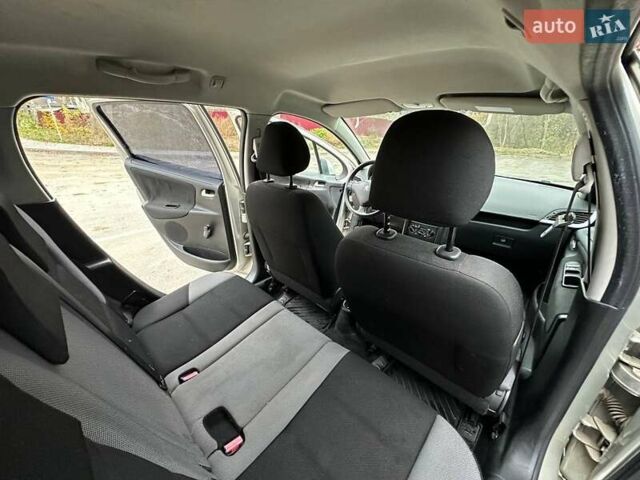 Сірий Пежо 207, об'ємом двигуна 1.4 л та пробігом 225 тис. км за 4450 $, фото 13 на Automoto.ua