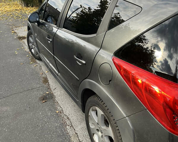 Пежо 207 2008 у Новомосковске на Automoto.ua Сірий Пежо 207, об'ємом двигуна 1.6 л та пробігом 260 тис. км за 6300 $, фото 1 на Automoto.ua
