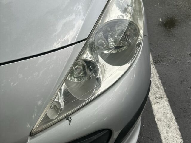 Серый Пежо 207, объемом двигателя 1.4 л и пробегом 205 тыс. км за 3500 $, фото 1 на Automoto.ua