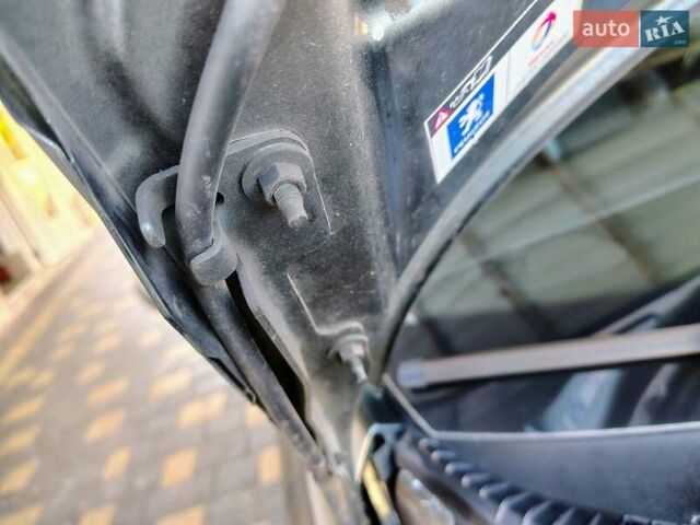 Серый Пежо 207, объемом двигателя 1.6 л и пробегом 271 тыс. км за 4150 $, фото 69 на Automoto.ua