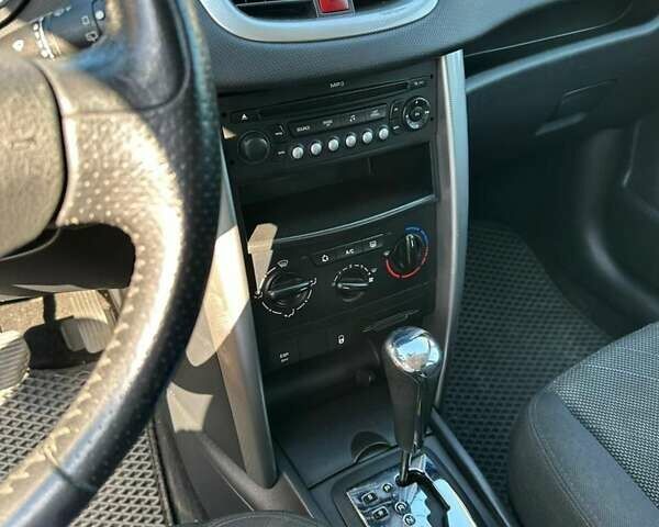 Сірий Пежо 207, об'ємом двигуна 1.6 л та пробігом 172 тис. км за 4500 $, фото 3 на Automoto.ua