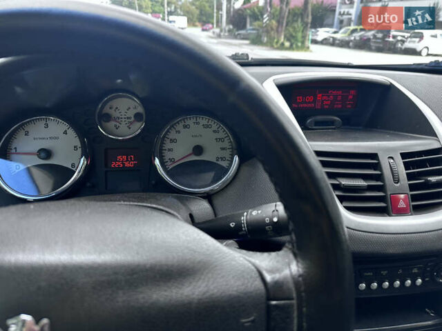 Пежо 207 2009 в Виннице на Automoto.ua Серый Пежо 207, объемом двигателя 1.56 л и пробегом 225 тыс. км за 4800 $, фото 5 на Automoto.ua