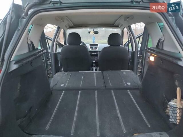 Пежо 207 2009 в Лебедине на Automoto.ua Серый Пежо 207, объемом двигателя 1.4 л и пробегом 200 тыс. км за 4550 $, фото 25 на Automoto.ua