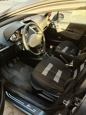 Серый Пежо 207, объемом двигателя 1.6 л и пробегом 272 тыс. км за 5200 $, фото 2 на Automoto.ua