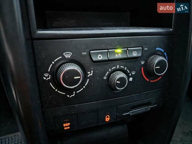 Пежо 207 2009 в Житомире на Automoto.ua Серый Пежо 207, объемом двигателя 1.6 л и пробегом 267 тыс. км за 4999 $, фото 3 на Automoto.ua