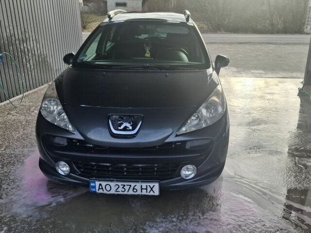 Серый Пежо 207, объемом двигателя 1.4 л и пробегом 245 тыс. км за 3100 $, фото 4 на Automoto.ua