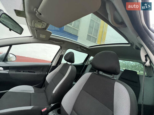 Серый Пежо 207, объемом двигателя 1.4 л и пробегом 126 тыс. км за 4800 $, фото 24 на Automoto.ua