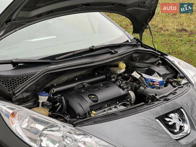 Серый Пежо 207, объемом двигателя 1.4 л и пробегом 126 тыс. км за 4800 $, фото 31 на Automoto.ua