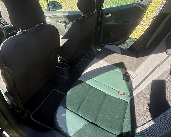 Сірий Пежо 207, об'ємом двигуна 1.4 л та пробігом 125 тис. км за 3200 $, фото 9 на Automoto.ua