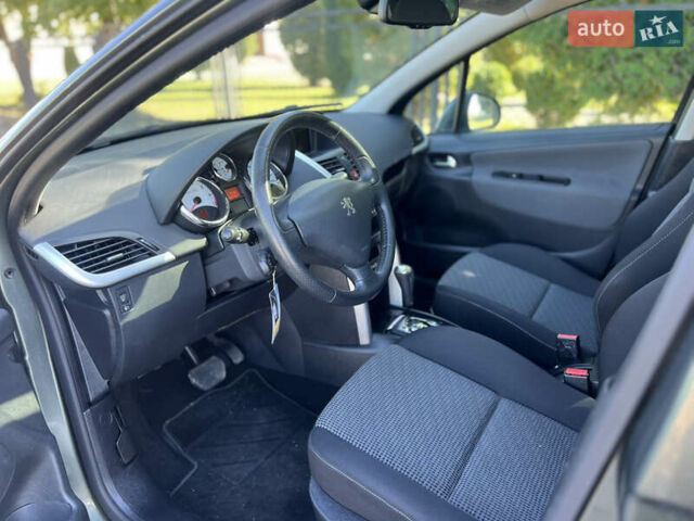 Серый Пежо 207, объемом двигателя 1.6 л и пробегом 156 тыс. км за 6200 $, фото 9 на Automoto.ua