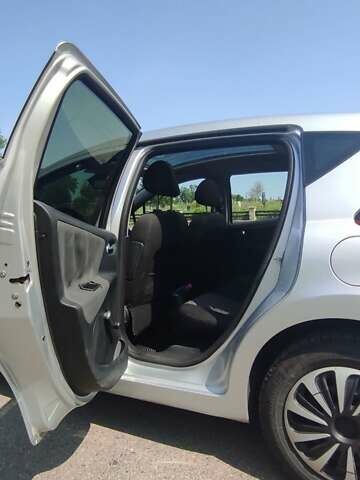 Пежо 207 2010 в Белой Церкве на Automoto.ua Серый Пежо 207, объемом двигателя 1.56 л и пробегом 350 тыс. км за 6200 $, фото 4 на Automoto.ua