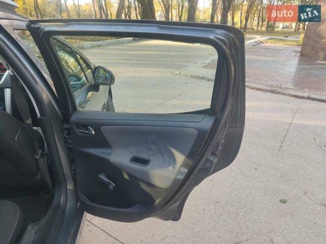 Сірий Пежо 207, об'ємом двигуна 1.6 л та пробігом 158 тис. км за 4500 $, фото 23 на Automoto.ua