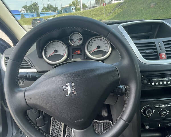 Сірий Пежо 207, об'ємом двигуна 1.6 л та пробігом 223 тис. км за 5300 $, фото 11 на Automoto.ua