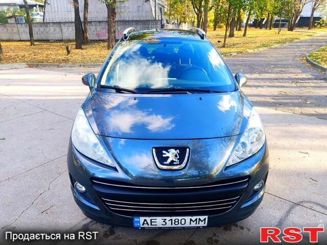 Серый Пежо 207, объемом двигателя 1.6 л и пробегом 158 тыс. км за 5300 $, фото 2 на Automoto.ua