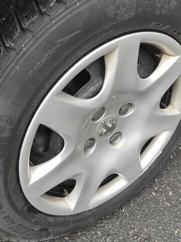 Сірий Пежо 207, об'ємом двигуна 1.6 л та пробігом 175 тис. км за 5700 $, фото 6 на Automoto.ua