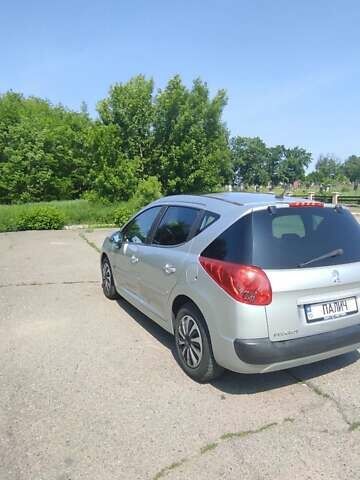 Пежо 207 2010 в Белой Церкве на Automoto.ua Серый Пежо 207, объемом двигателя 1.56 л и пробегом 350 тыс. км за 6200 $, фото 7 на Automoto.ua