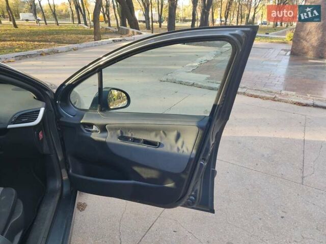 Сірий Пежо 207, об'ємом двигуна 1.6 л та пробігом 158 тис. км за 4500 $, фото 26 на Automoto.ua