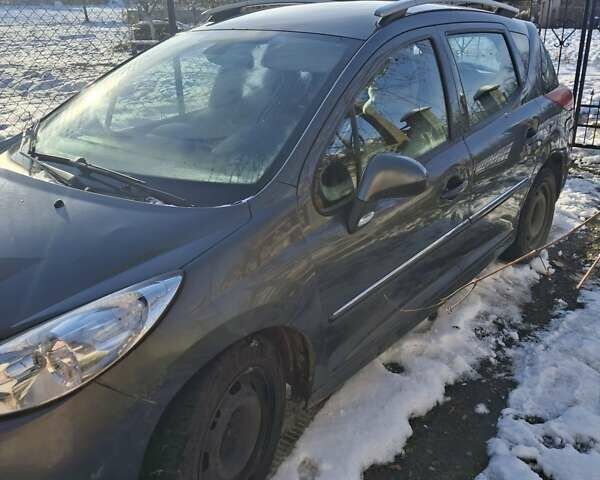 Серый Пежо 207, объемом двигателя 1.56 л и пробегом 393 тыс. км за 2300 $, фото 2 на Automoto.ua