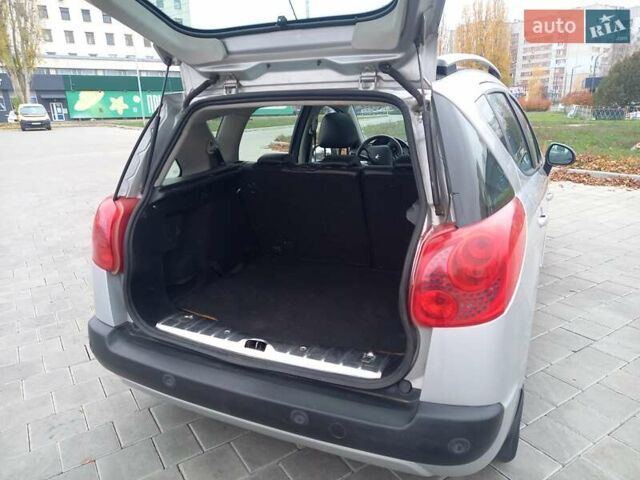 Серый Пежо 207, объемом двигателя 1.6 л и пробегом 200 тыс. км за 4600 $, фото 8 на Automoto.ua