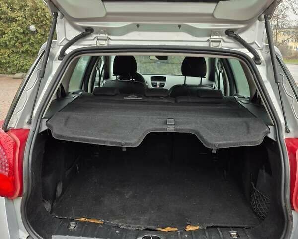 Серый Пежо 207, объемом двигателя 1.56 л и пробегом 340 тыс. км за 5400 $, фото 18 на Automoto.ua