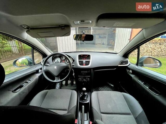Сірий Пежо 207, об'ємом двигуна 1.4 л та пробігом 138 тис. км за 5000 $, фото 13 на Automoto.ua