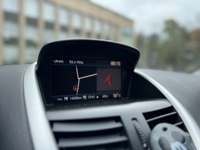 Серый Пежо 207, объемом двигателя 1.6 л и пробегом 343 тыс. км за 2700 $, фото 15 на Automoto.ua