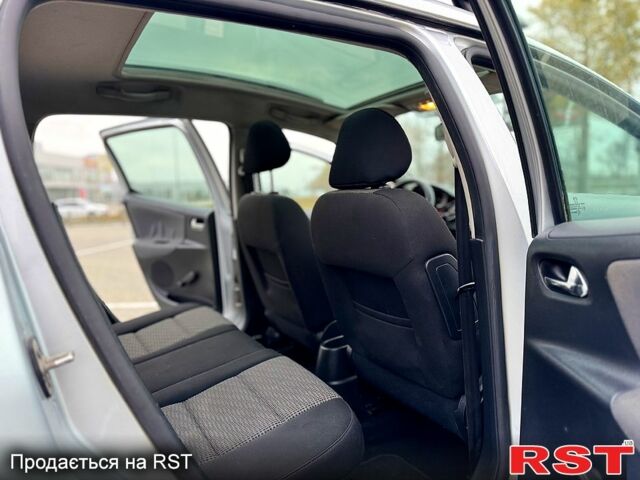 Серый Пежо 207, объемом двигателя 1.6 л и пробегом 344 тыс. км за 2599 $, фото 10 на Automoto.ua