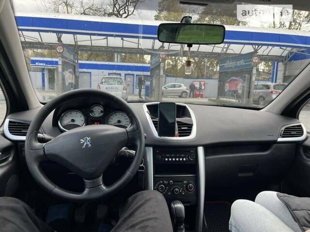 Сірий Пежо 207, об'ємом двигуна 1.36 л та пробігом 276 тис. км за 4700 $, фото 6 на Automoto.ua