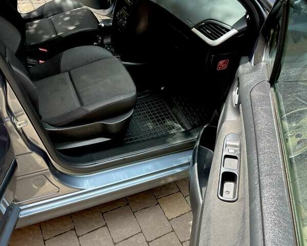 Сірий Пежо 207, об'ємом двигуна 1.4 л та пробігом 138 тис. км за 5000 $, фото 7 на Automoto.ua