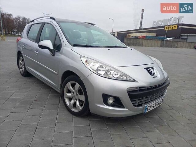 Сірий Пежо 207, об'ємом двигуна 1.6 л та пробігом 200 тис. км за 4600 $, фото 2 на Automoto.ua