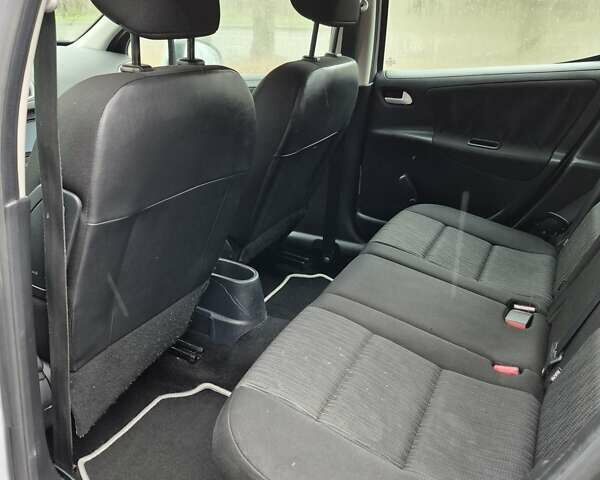 Серый Пежо 207, объемом двигателя 1.56 л и пробегом 340 тыс. км за 5400 $, фото 20 на Automoto.ua