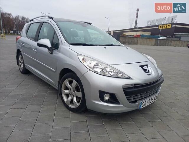 Серый Пежо 207, объемом двигателя 1.6 л и пробегом 200 тыс. км за 4600 $, фото 2 на Automoto.ua