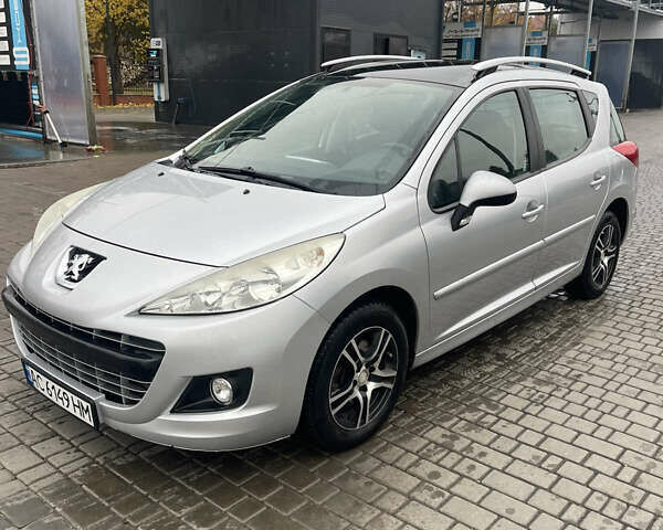 Серый Пежо 207, объемом двигателя 1.56 л и пробегом 200 тыс. км за 5800 $, фото 7 на Automoto.ua