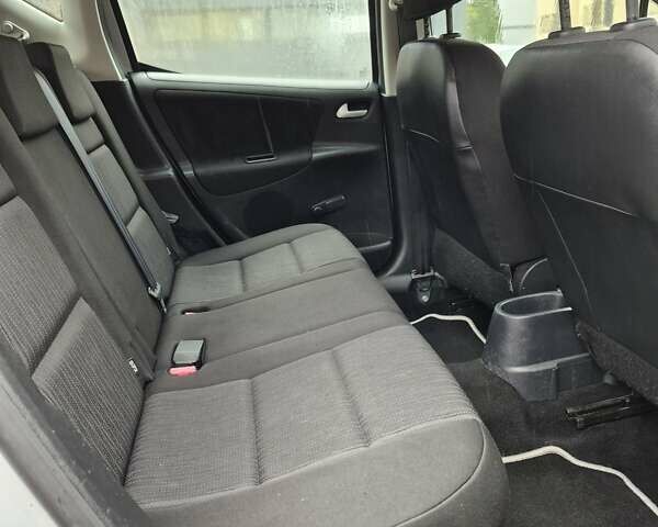 Серый Пежо 207, объемом двигателя 1.56 л и пробегом 340 тыс. км за 5400 $, фото 16 на Automoto.ua