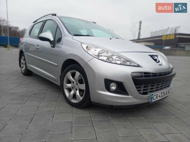 Сірий Пежо 207, об'ємом двигуна 1.6 л та пробігом 200 тис. км за 4600 $, фото 3 на Automoto.ua