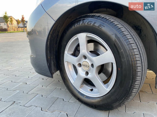 Серый Пежо 207, объемом двигателя 1.56 л и пробегом 290 тыс. км за 5500 $, фото 44 на Automoto.ua