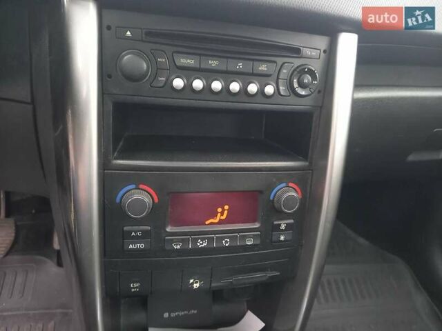 Сірий Пежо 207, об'ємом двигуна 1.6 л та пробігом 200 тис. км за 4600 $, фото 22 на Automoto.ua