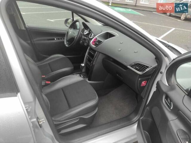 Серый Пежо 207, объемом двигателя 1.6 л и пробегом 120 тыс. км за 6500 $, фото 6 на Automoto.ua