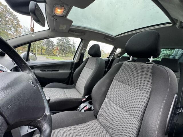 Серый Пежо 207, объемом двигателя 1.6 л и пробегом 343 тыс. км за 2700 $, фото 5 на Automoto.ua