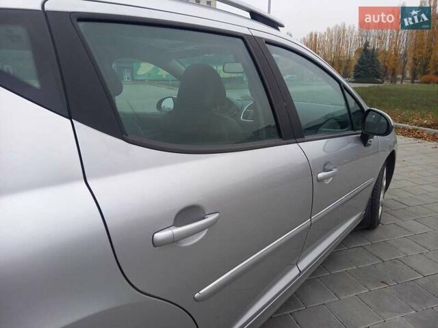 Сірий Пежо 207, об'ємом двигуна 1.6 л та пробігом 200 тис. км за 4600 $, фото 6 на Automoto.ua