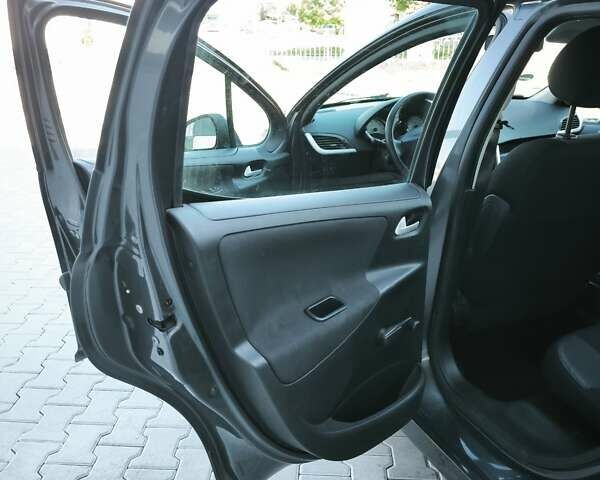 Серый Пежо 207, объемом двигателя 1.6 л и пробегом 179 тыс. км за 5999 $, фото 19 на Automoto.ua