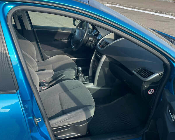 Синий Пежо 207, объемом двигателя 1.56 л и пробегом 198 тыс. км за 4700 $, фото 9 на Automoto.ua