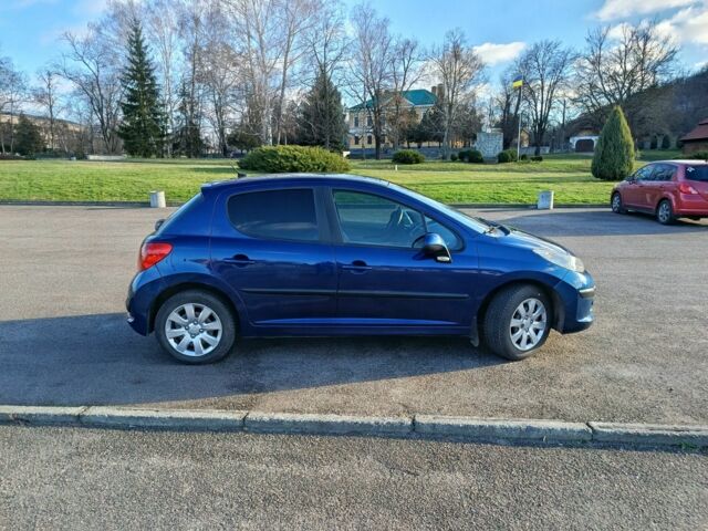 Синий Пежо 207, объемом двигателя 1.4 л и пробегом 196 тыс. км за 3999 $, фото 2 на Automoto.ua