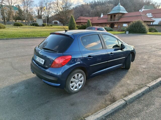 Синий Пежо 207, объемом двигателя 1.4 л и пробегом 196 тыс. км за 3999 $, фото 3 на Automoto.ua