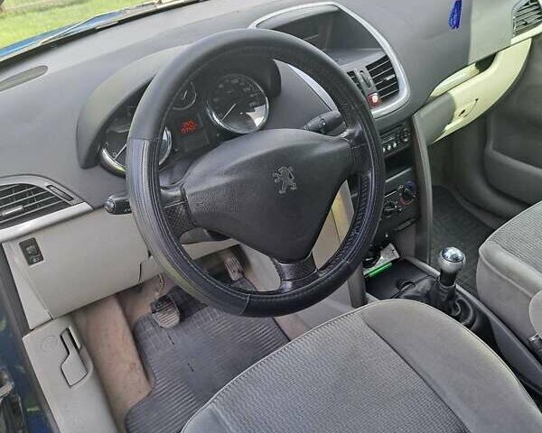 Синій Пежо 207, об'ємом двигуна 1.4 л та пробігом 194 тис. км за 3700 $, фото 15 на Automoto.ua
