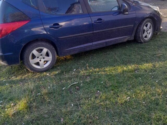 Пежо 207 2007 в Луцке на Automoto.ua Синий Пежо 207, объемом двигателя 0 л и пробегом 250 тыс. км за 1500 $, фото 2 на Automoto.ua